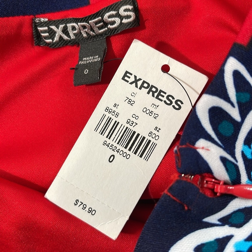 EXPRESS Red Placed Paisley Print Tube Dress Size 0 NEW - Picture 9 of 12